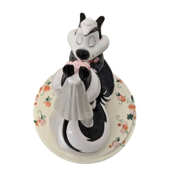 Looney Tunes Pepe Le Pew & Penelope Wedding 5.5" Figurine Wedding Cake Topper - Picture 5 of 6
